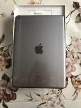 Predám Apple iPad 64 GB 2018 Space Gray