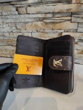 LOUIS VUITTON peňaženka