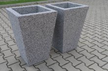 Moderny betonovy kvetinac