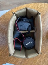 CANON EOS 650D dotykova obrazovka + objektiv EFS 1