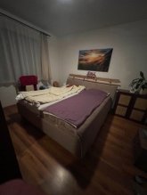 Manželská posteľ s viacúčelovým využitím