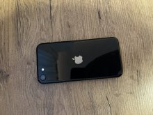 Predám iPhone SE 2020 čierny 128GB