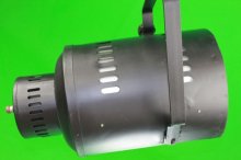 Starožitná zreštaurovaná divadelná lampa