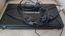 Notebook Toshiba Satellite, 4 GB ram + 240 GB ssd
