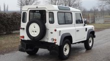 LAND ROVER DEFENDER