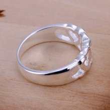 Elegantný prsteň so srdiečkami - veľ. 8