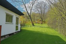 2 rekreačné pozemky s vinicou a chatkou
