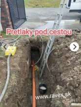 Pretlak pod cestou , pretlaky , prepich