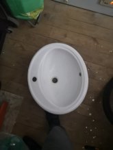 Umývadlá predám iba spolu
