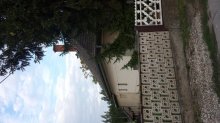 Predám zachovalý dom s veľkým pozemkom v Dunajskom Klatove