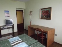 VOĽNÁ ZARIADENÁ IZBA s balkónom v RD BA-LAFRANCONI