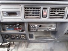 MAZDA E 2200 2.2 DE SKRIŇA