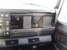 land rover defender 90