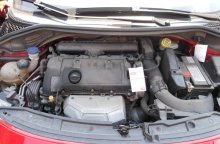 Peugeot207sw 1.4 Vti 2010    85 000km poškodený